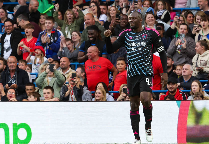 Усэйн Болт получил тяжелую травму во время благотворительного футбольного матча