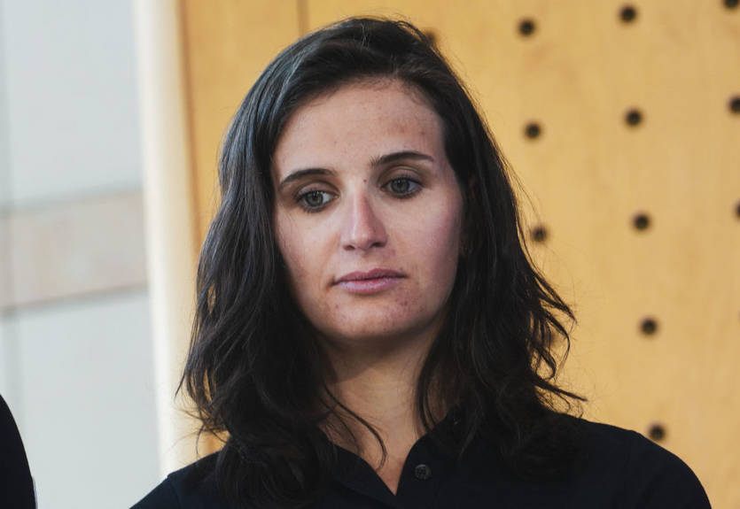 Чемпионку мира по биатлону признали виновной в деле о мошенничестве с банковской картой