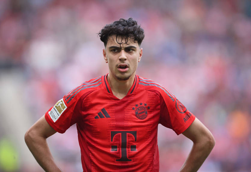 Баварія має намір укласти нові довгострокові контракти одразу з двома гравцями