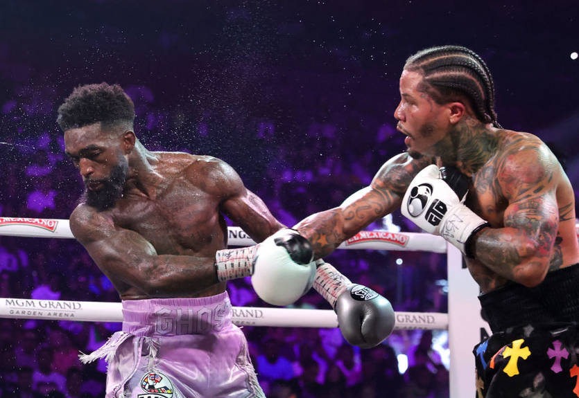 Девіс захистив чемпіонський титул, нокаутувавши Мартіна Девіс захистив чемпіонський титул, нокаутувавши Мартіна