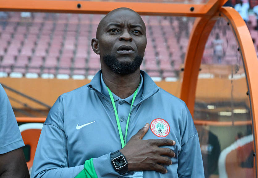 Тренер сборной Нигерии покинул пост после конфликта с главной звездой команды