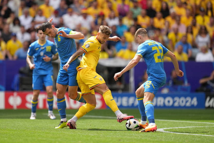 Румунія забила Україні / Getty Images