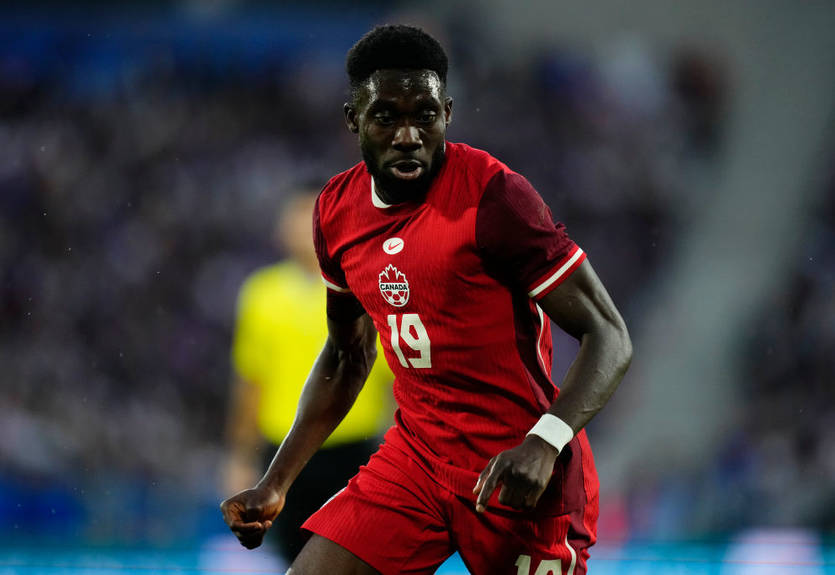 Реал обговорить найближчими годинами трансфер захисника Баварії