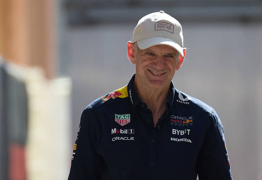 Ньюи потребовал у Астон Мартин 25 миллионов в качестве зарплаты