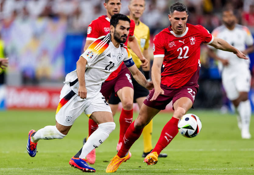 Німеччина на останніх хвилинах вирвала нічию зі Швейцарією та перше місце у групі