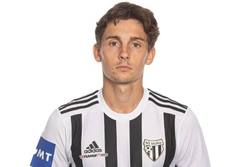 Заря усилила линию обороны словенским защитником