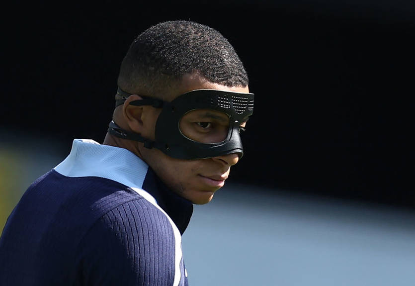 "Все идет в правильном направлении": Дешам высказался о восстановлении Мбаппе