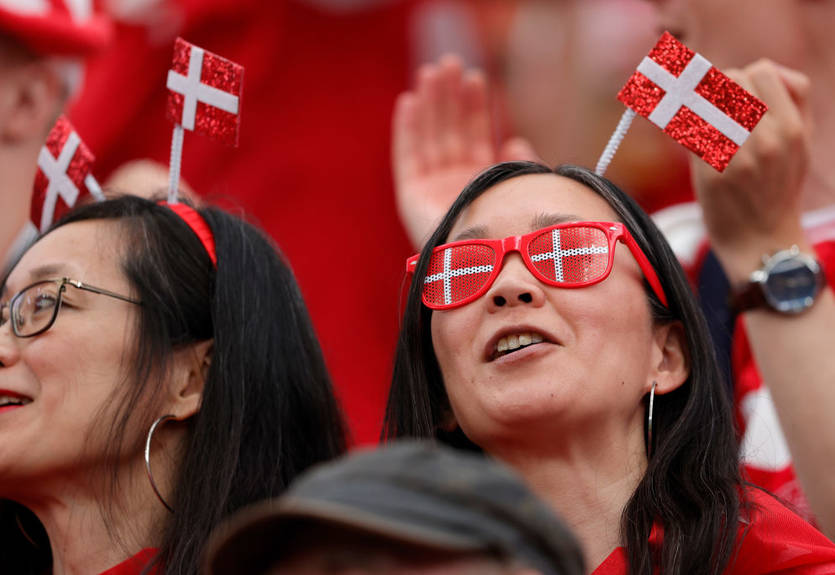 Дания намерена взыскать с фанатов штраф, который они получили за баннер против УЕФА