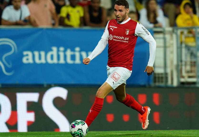 Жирона подписала конкурента для Довбика Жирона подписала конкурента для Довбика