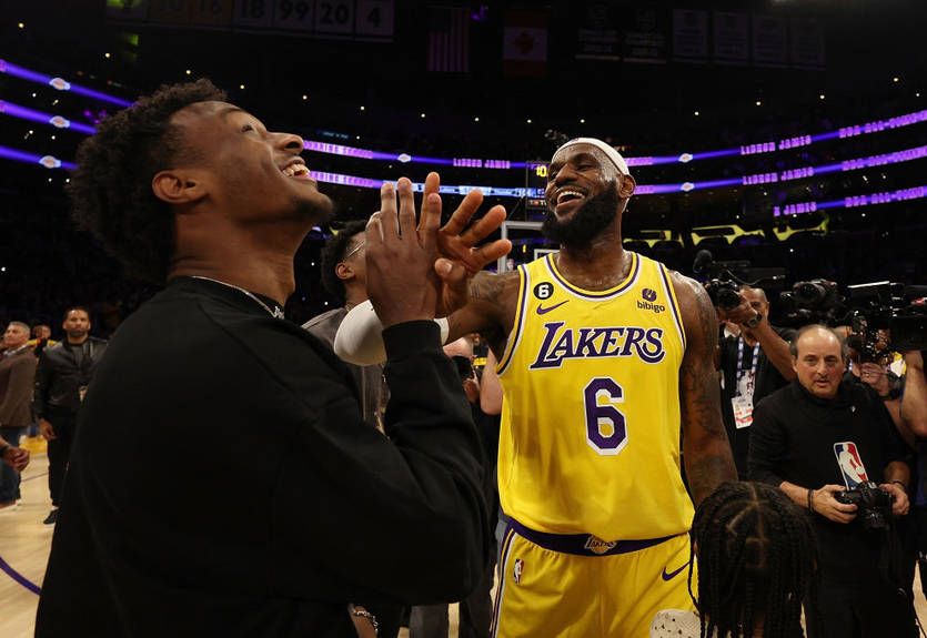 Лейкерс задрафтовали Бронни Джеймса Лейкерс задрафтовали Бронни Джеймса