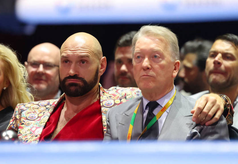 Промоутер Ф'юрі озвучив несподівану причину відмови Усика від титулу IBF Промоутер Ф'юрі озвучив несподівану причину відмови Усика від титулу IBF