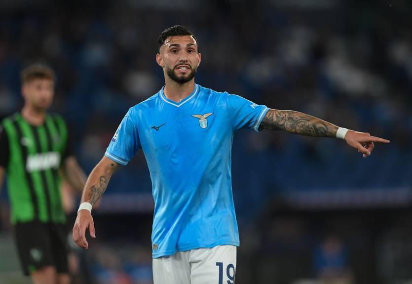 Названо футболіста, яким Жирона має намір замінити Довбика