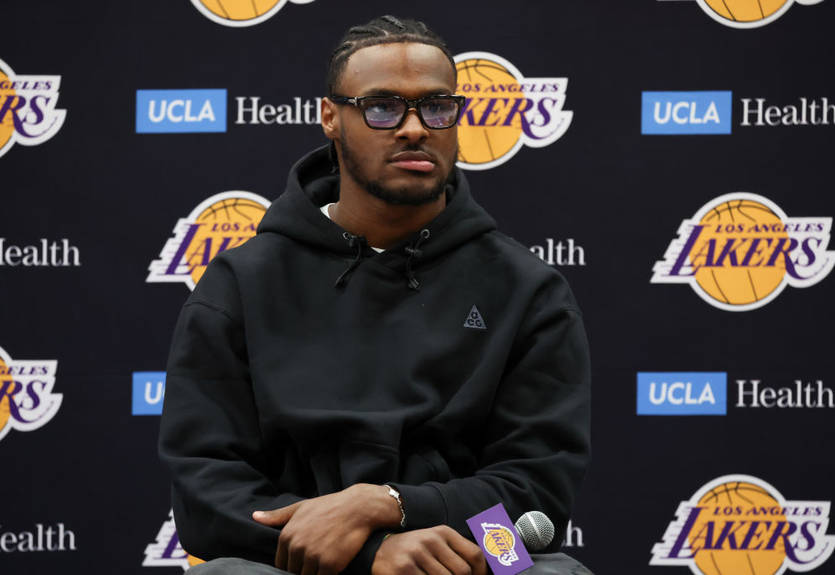 Бронни Джеймс подписал многолетний контракт с Лейкерс, но большую часть сезона проведет в G-Лиге Бронни Джеймс подписал многолетний контракт с Лейкерс, но большую часть сезона проведет в G-Лиге