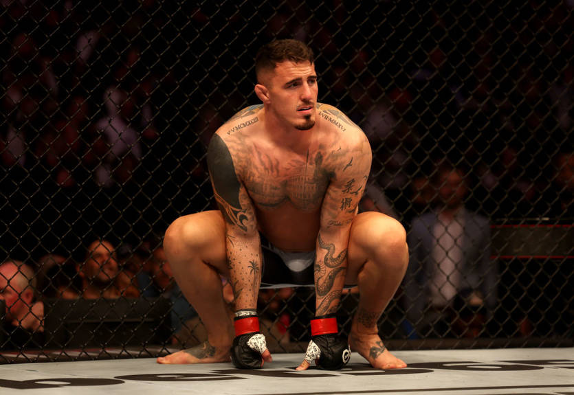 Временный чемпион UFC в тяжелом весе готов подраться с другим обладателем пояса