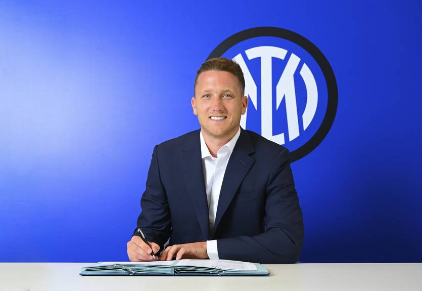 Интер объявил о подписании одного из ключевых игроков Наполи Интер объявил о подписании одного из ключевых игроков Наполи