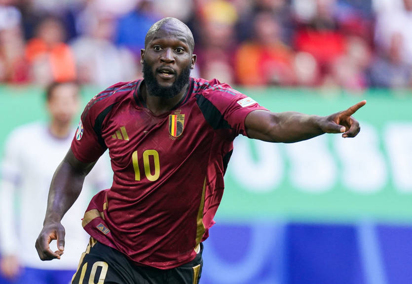 Лукаку відмовився від переходу у Мілан і проситься до клубу колишнього тренера