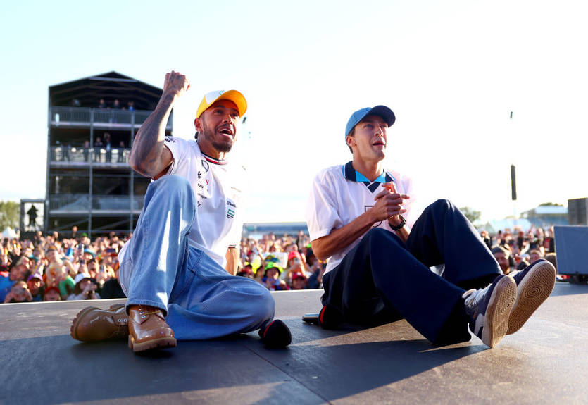 Пілоти Формули-1 разом із фанатами раділи виходу Англії до півфіналу Євро-2024