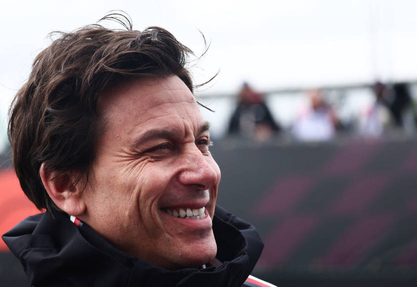 Мерседес готовий постачати Альпін свої силові установки в 2026 році