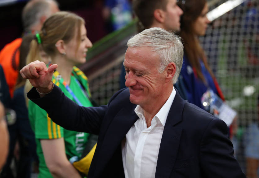 Дешам продовжить працювати зі збірною Франції, незважаючи на виліт із Євро-2024 Дешам продовжить працювати зі збірною Франції, незважаючи на виліт із Євро-2024