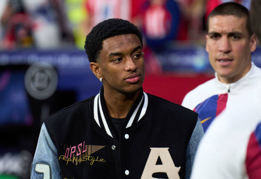 Защитник Барселоны вернулся к тренировкам, он не играл с января Защитник Барселоны вернулся к тренировкам, он не играл с января