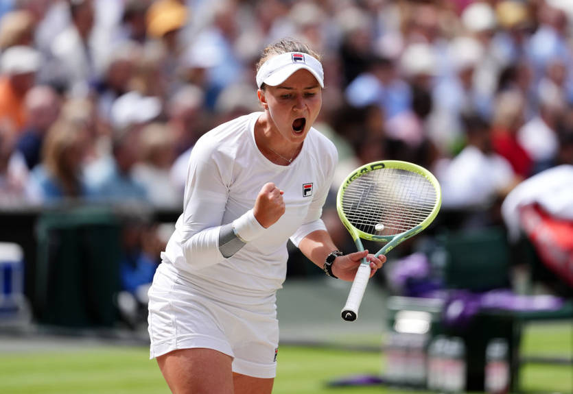 Крейчикова перемогла Паоліні в напруженому фіналі Вімблдона