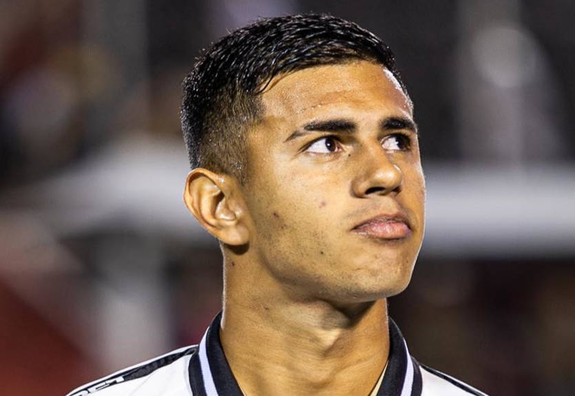 Карпаты предложили около миллиона евро за бразильца - источник Карпаты предложили около миллиона евро за бразильца - источник