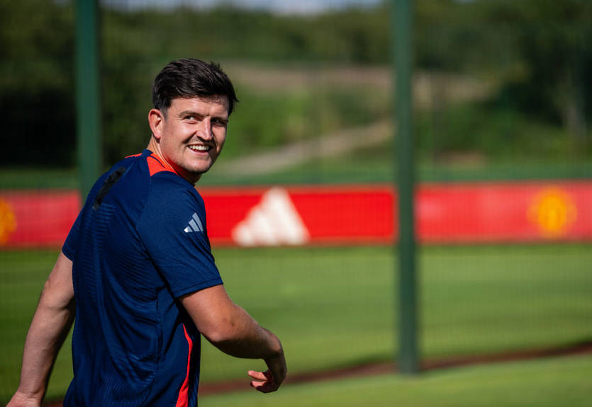 "Чудовий лідер": одне відео змусило фанатів МЮ закликати повернути Магвайру капітанську пов'язку