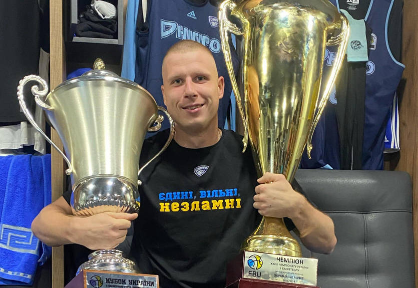 Чемпіон України з баскетболу вступив до ЗСУ