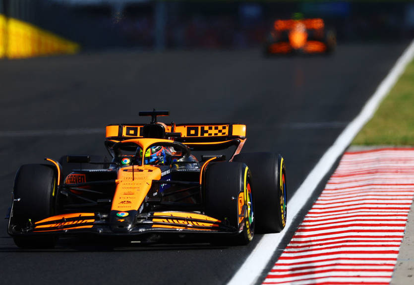 Первая победа Пиастри и юбилейный подиум Хэмилтона: результаты Гран-при Венгрии Первая победа Пиастри и юбилейный подиум Хэмилтона: результаты Гран-при Венгрии