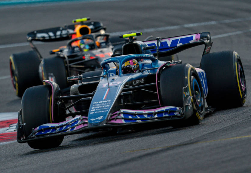 Альпин ведет переговоры о поставках двигателей Мерседес Альпин ведет переговоры о поставках двигателей Мерседес