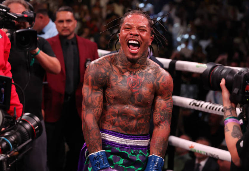 Тренер Дэвиса назвал единственное, что может сорвать бой со Стивенсоном