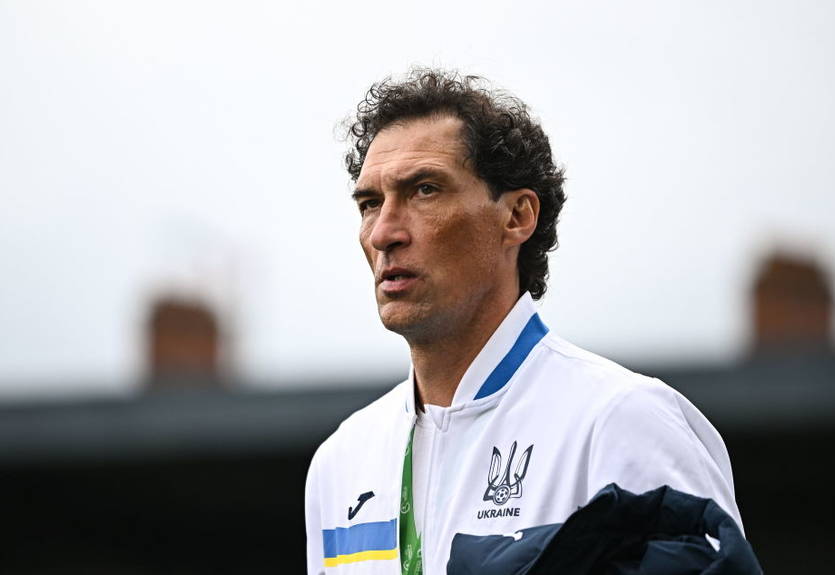 "Плакали в раздевалке, разочарованы": Тренер сборной Украины U-19 - о поражении в полуфинале Евро-2024 "Плакали в раздевалке, разочарованы": Тренер сборной Украины U-19 - о поражении в полуфинале Евро-2024