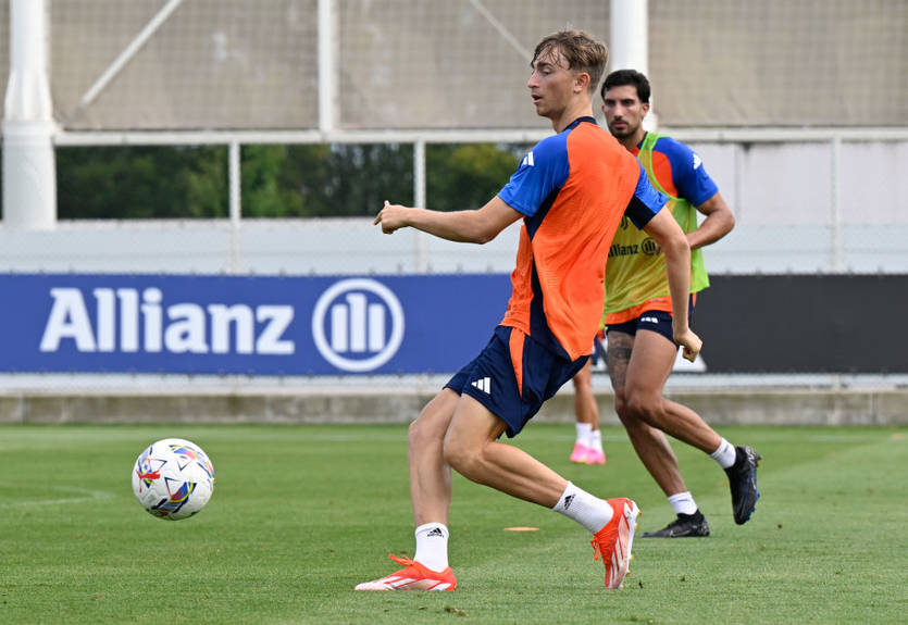 Талантливый центрбек станет партнером Забарного в Борнмуте