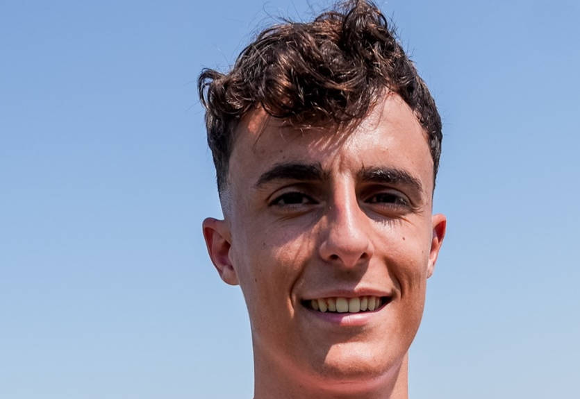 Жирона подписала молодого испанского защитника Жирона подписала молодого испанского защитника