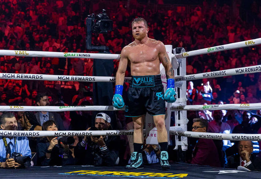 Сауль Альварес втратив звання абсолютного чемпіона світу Сауль Альварес втратив звання абсолютного чемпіона світу