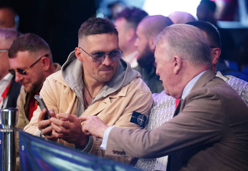 Усик навестил Чисору перед его боем с Джойсом Усик навестил Чисору перед его боем с Джойсом