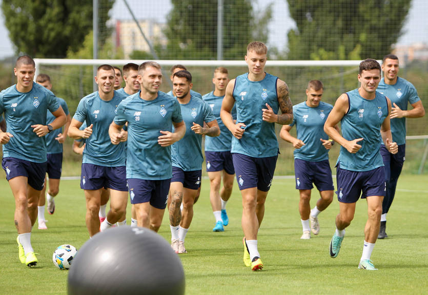 Партизан – Динамо: киевляне прилетели в Белград на матч Лиги чемпионов