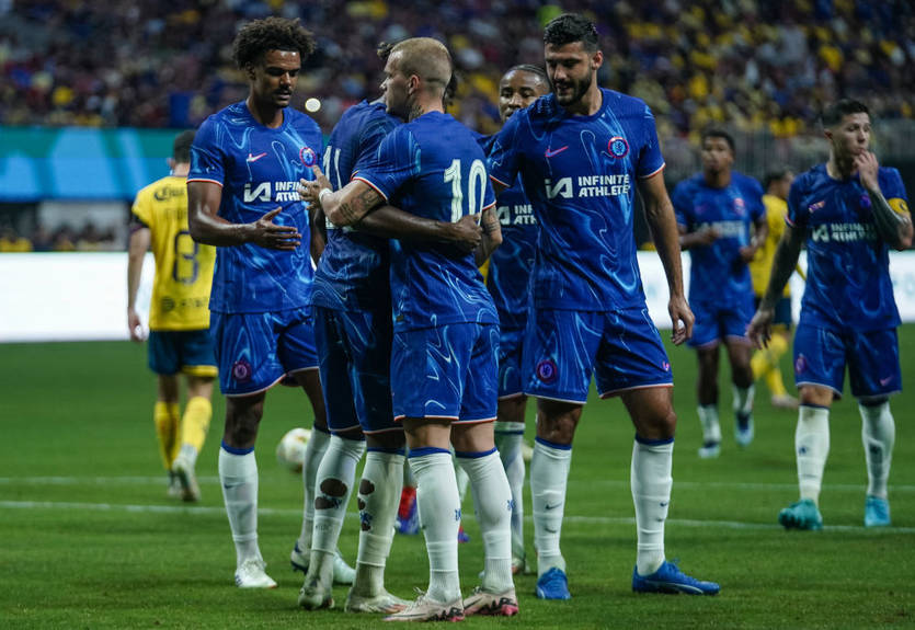 Челсі з Мудриком здобув розгромну перемогу, Арсенал із Зінченком програв Ліверпулю