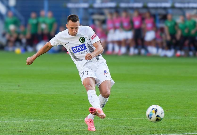 Полесье забило исторический гол в еврокубках Полесье забило исторический гол в еврокубках