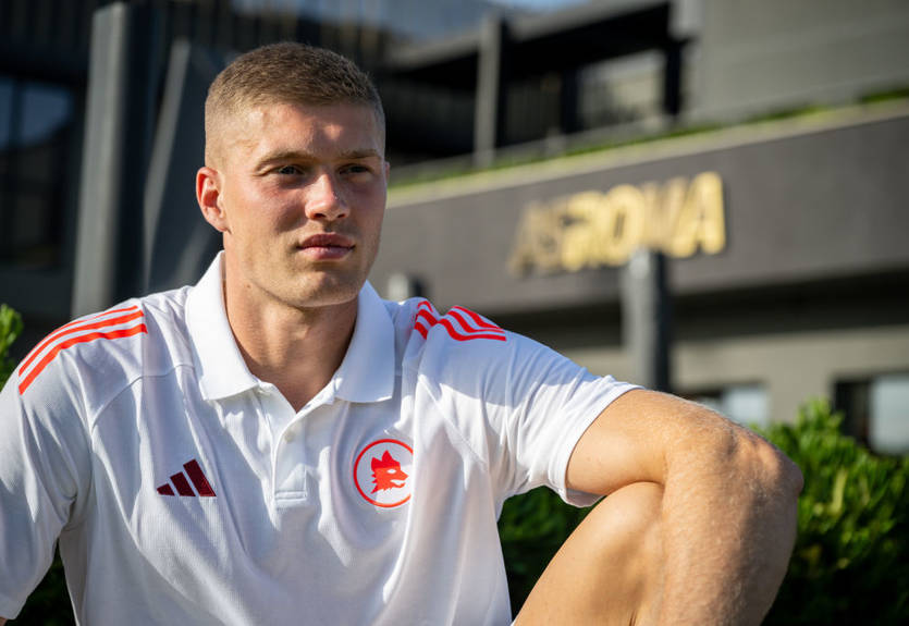 Довбик увійшов в топ-5 найдорожчих трансферів Роми