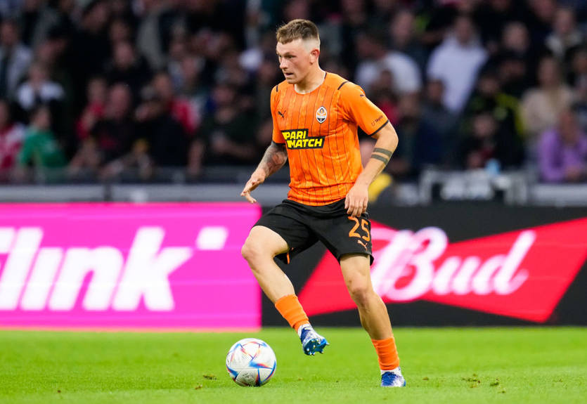 Екс-гравець Шахтаря приєднався до Зорі Екс-гравець Шахтаря приєднався до Зорі