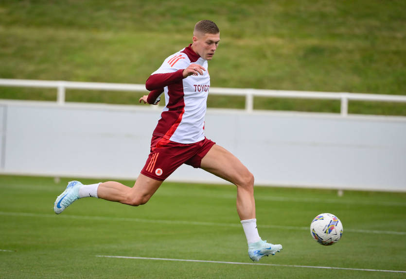 Одноклубник Довбика оцінив перспективи форварда збірної України в Ромі