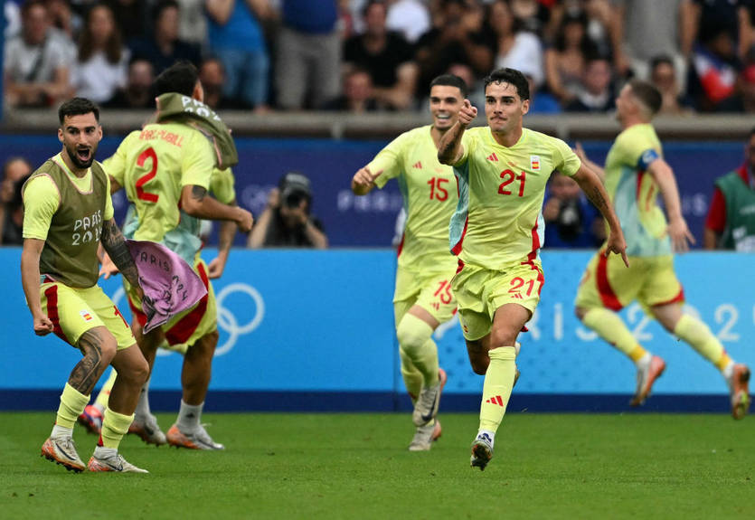 Испания не без проблем победила Францию в финале Олимпиады