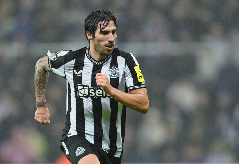 Ньюкасл повідомив, коли повернеться дискваліфікований за ставки італійський хавбек