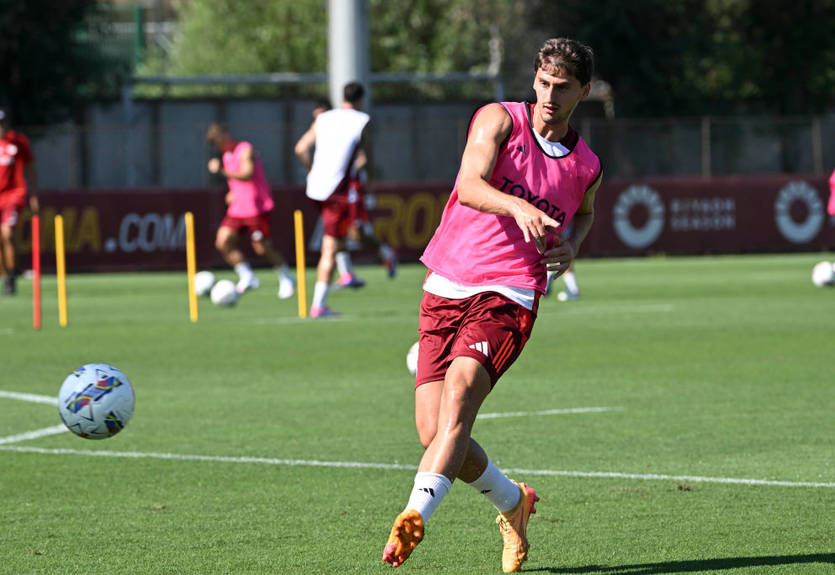 Новачок Ла Ліги підпише одноклубника Довбика