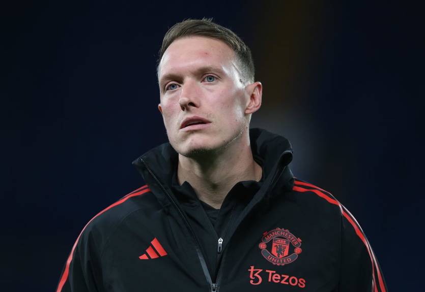 Бывший защитник Манчестер Юнайтед объявил о завершении карьеры