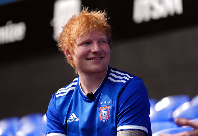 Співвласник Іпсвіча пішов з матчу через концерт - після цього команда пропустила від Ліверпуля двічі