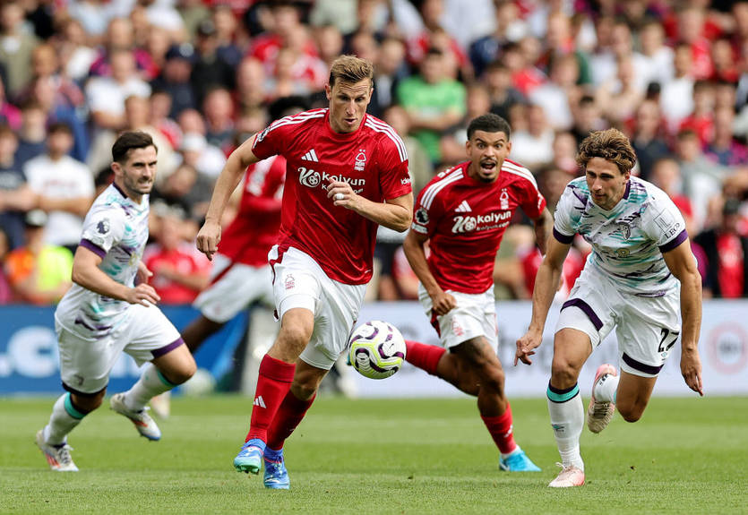 Борнмут Забарного стартовал в АПЛ результативной ничьей против Ноттингема – украинец провел на поле весь матч