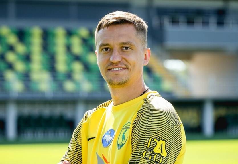 Новичок УПЛ подписал опытного защитника