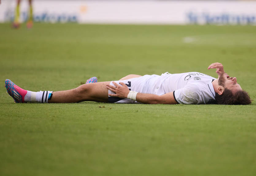 Наполи потерял лидера в первом же матче Серии А